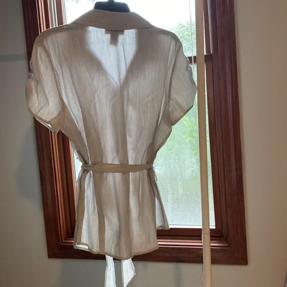 Top - Picture 4 of 4